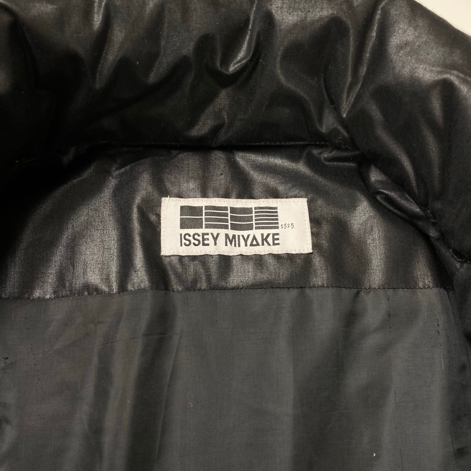 ユニセックス】 132.5 ISSEY MIYAKE イッセイミヤケ / ダイアゴナル 