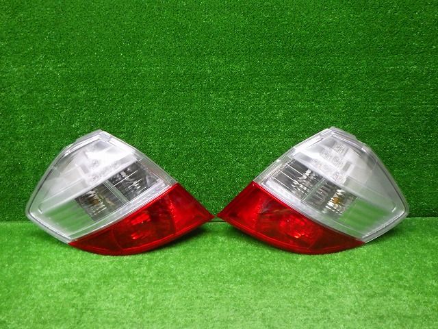 ホンダ GE8 フィットRS 前期 テールレンズ左右 P7612 GE6/7 LED球切れ無 250329042