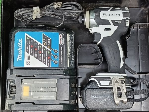 ◎マキタ 充電式インパクトドライバ 18V 本体のみ 白 TD148D