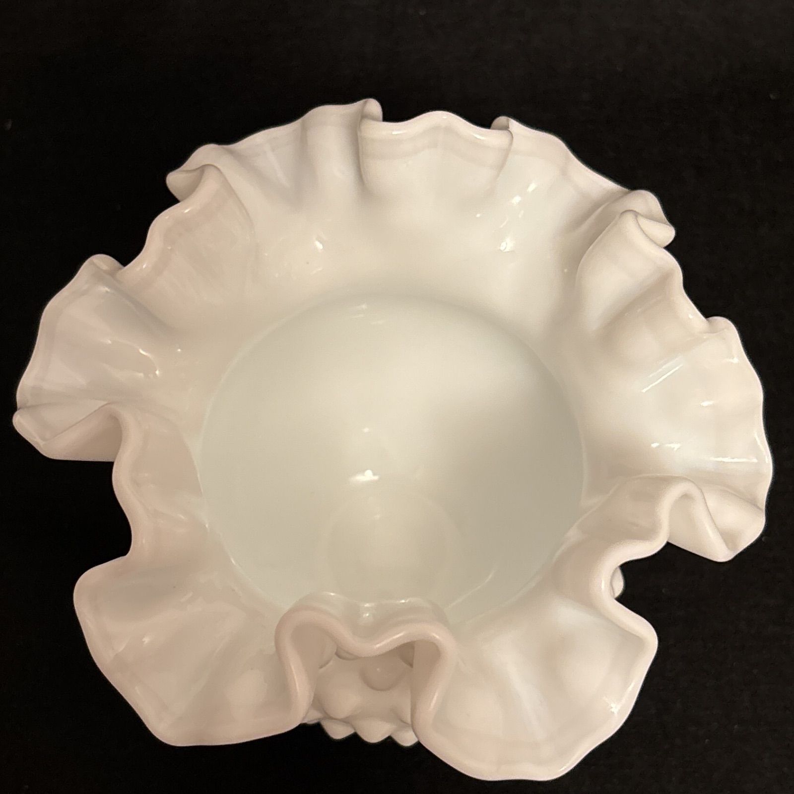 FENTON フェントン ミルクガラス ホワイト ホブネイル フラワーベース 2 フェントン製 ホブネイル ミルクガラス 花瓶S – Allen Antiques