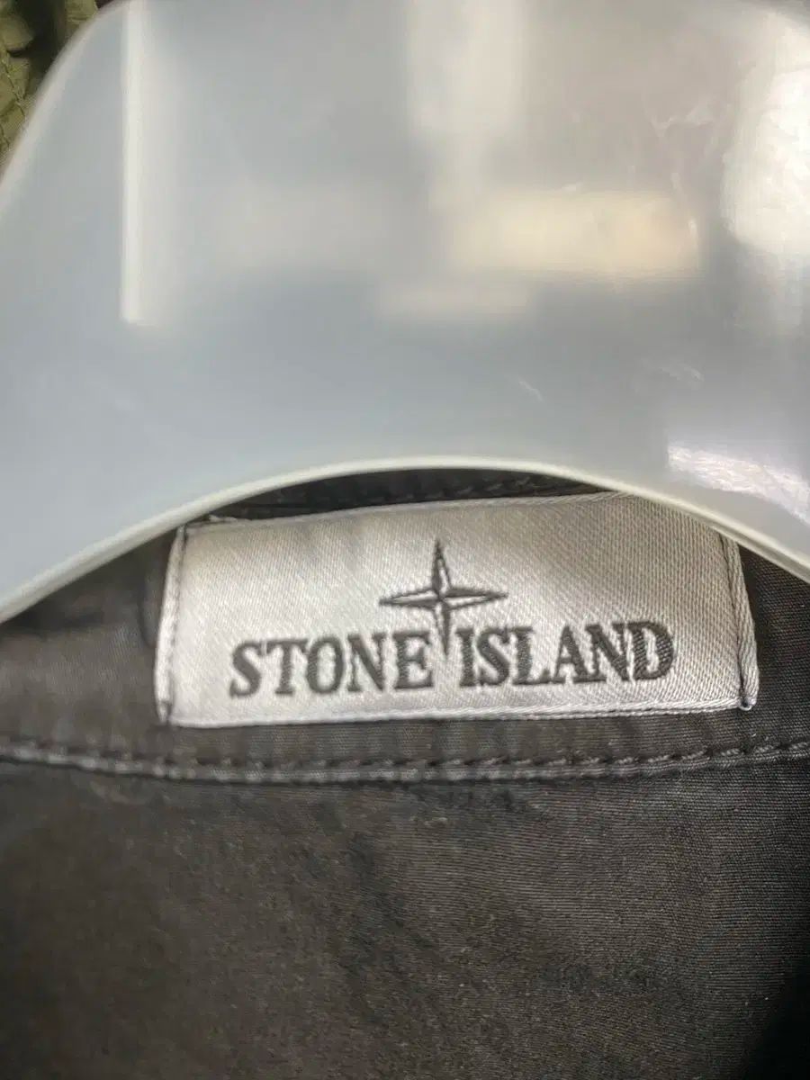 ストーンアイランド