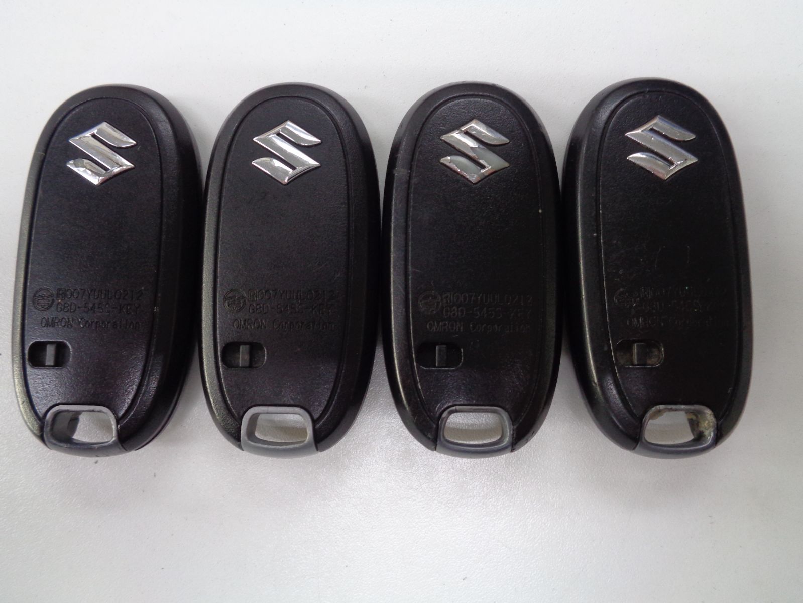suzuki　スズキ　スマートキー　キーレス　3ボタン　4個セット