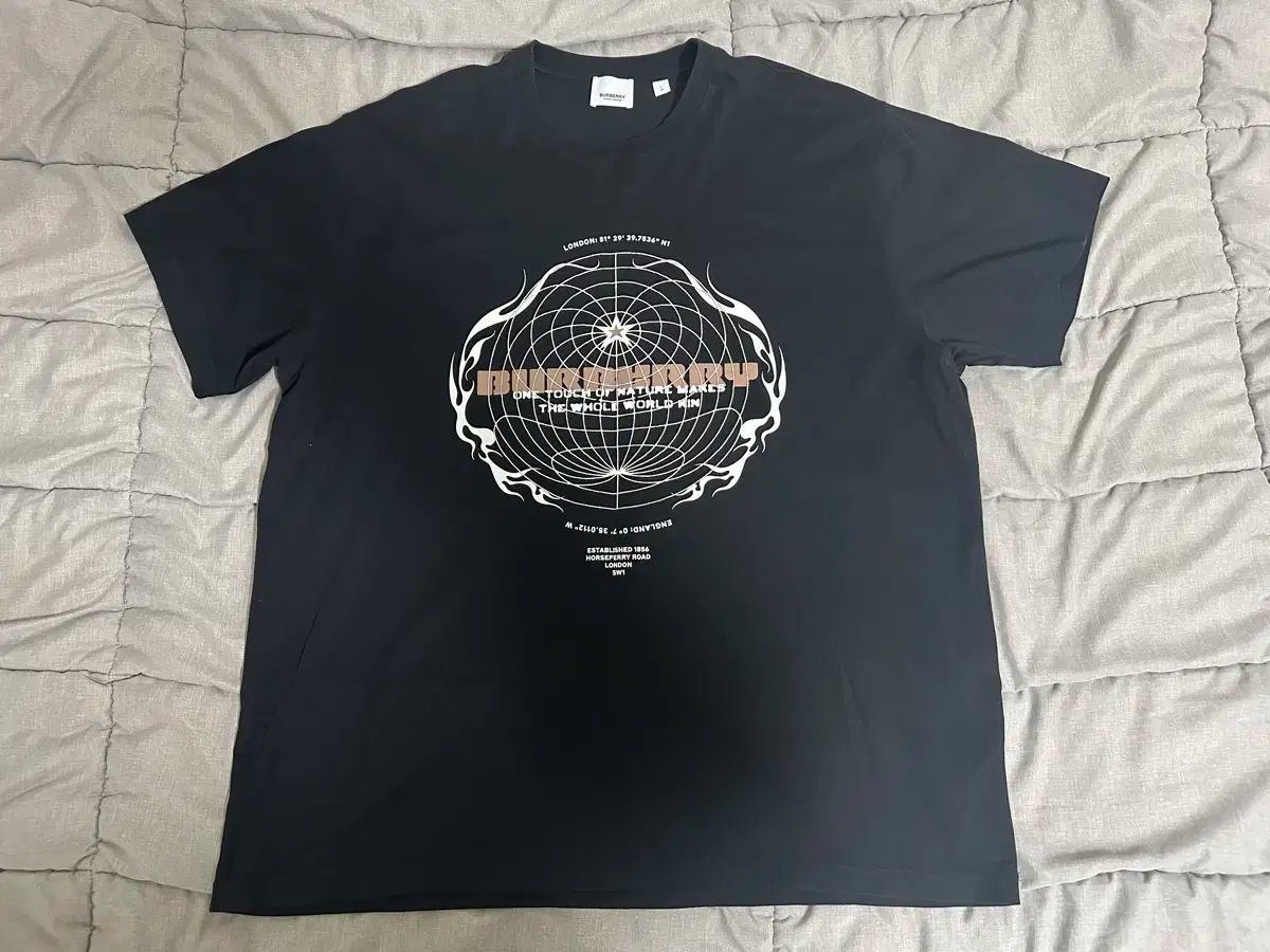 Burberry グラフィックシャツ Burberry Off-White Cross Stitch EKD​ Cotton T-shirt Burberry