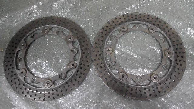 VFR400R NC24 の フロントディスクローター 左右セット 1748573652