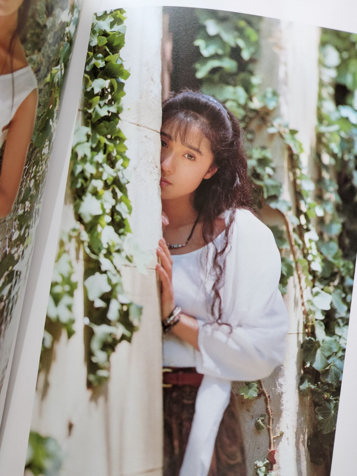 浅野ゆう子 写真集【LIGHT MY FIRE】 - メルカリ