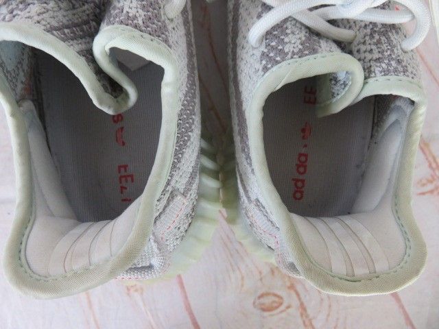 中古】 箱有 adidas ｱﾃﾞｨﾀﾞｽ YEEZY BOOST 350 V2 ｲｰｼﾞｰﾌﾞｰｽﾄ ｽﾆｰｶｰ