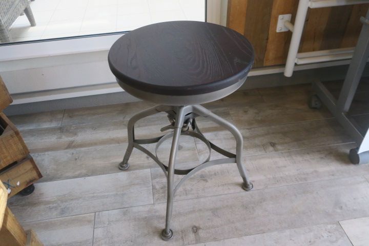 関家具 TOLEDO トレドⅡ チェア スツール ロースツール ヴィンテージ Knot antiques TOLEDO II STOOL / ノットアンティークス トレド2