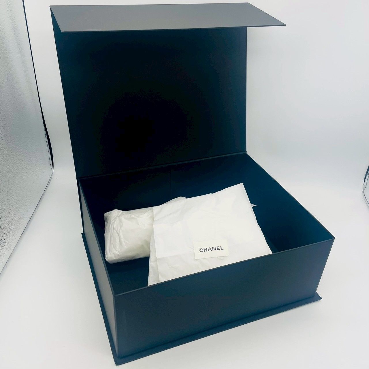 CHANEL シャネル 空箱2箱,ショッパー2枚 ほかおまけ付🌟 - メルカリ
