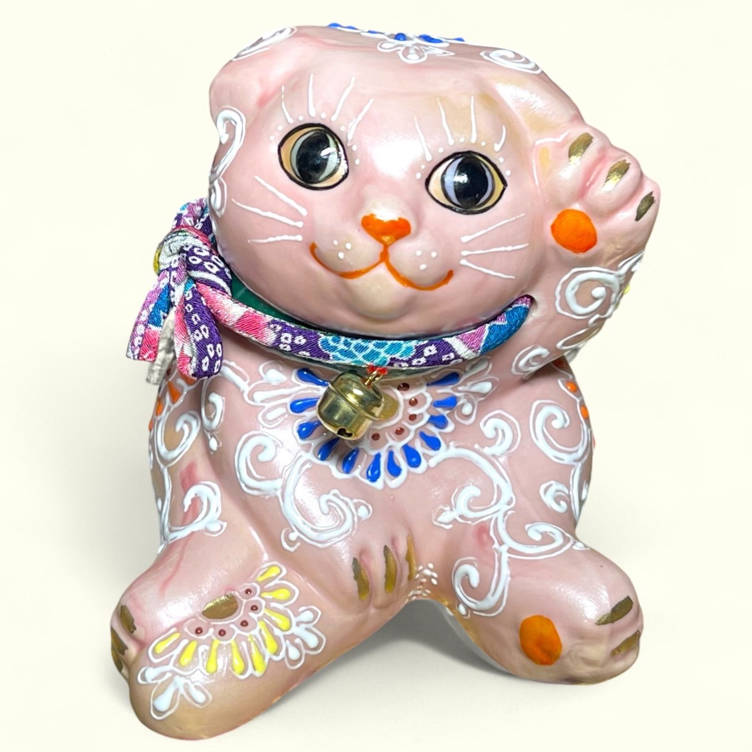 大学生協 割引 九谷焼】【恋愛運】招き猫 ピンク盛り 左手 オッドアイ 工芸品