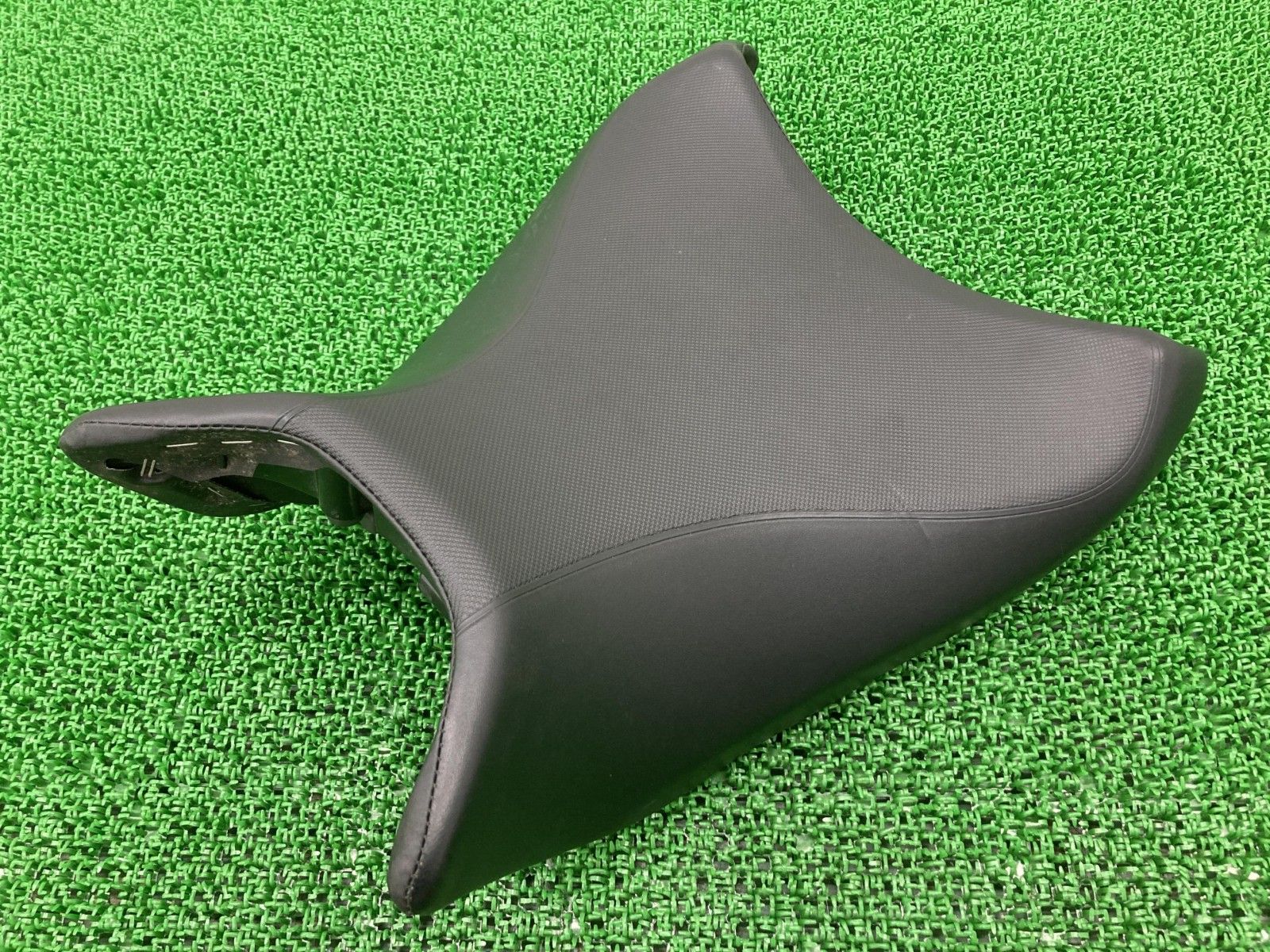 ローランドサンズ・デザイン(RSD)BOB JOB・ソロシート |ハーレーパーツ