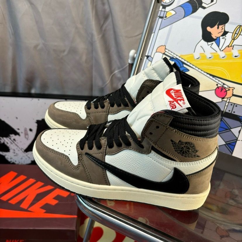 NIKE Air Jordan 1 High Travis Scott ナイキ エアジョーダン1 並行輸入品