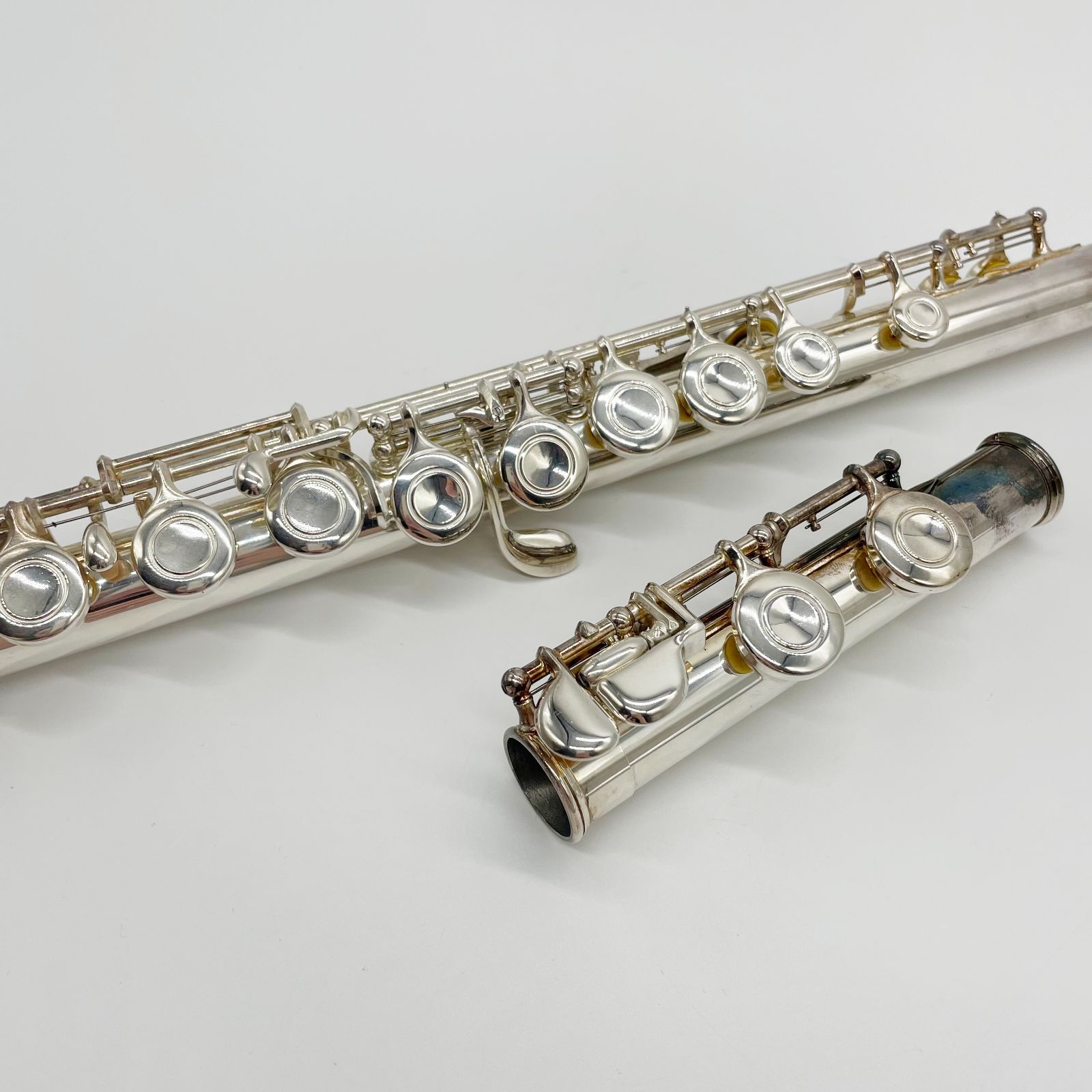 □初心者入門！ケース付きの美品 YAMAHA フルート YFL-211 - メルカリ