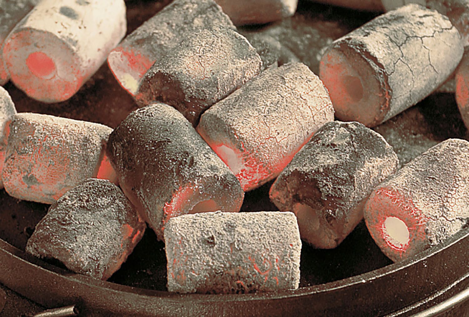 中身がこぼれない 焚火