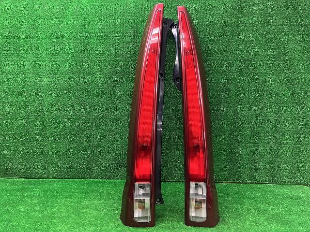 ダイハツ　L175S/L185S　ムーヴ　前期　テールレンズ　左右　カラーR45　D050　241211234