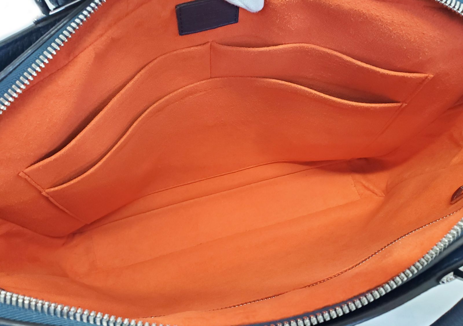 2025新款 極美品 LOUIS VUITTON ルイヴィトン アルマンド ブリーフケースMM ビジネス バッグ M54380 トリヨンレザー 紺 A4可 メンズ 89708