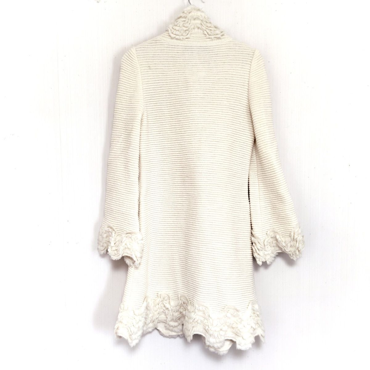 EPOCA エポカ コート サイズ40 M レディース - アイボリー 長袖 ニット フリル 秋 冬