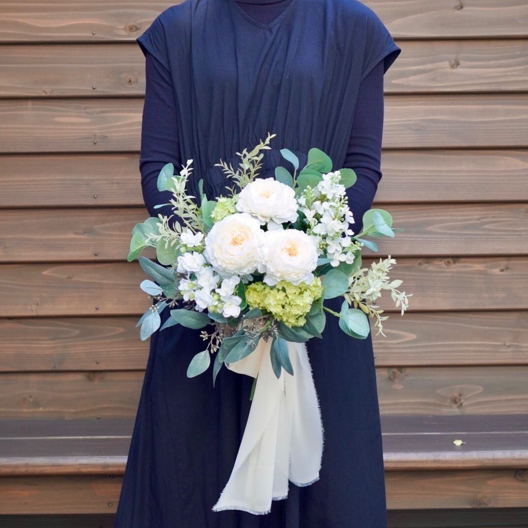 ✿ホワイトラナンキュラスブーケ （造花）新品 未使用品 - メルカリ 