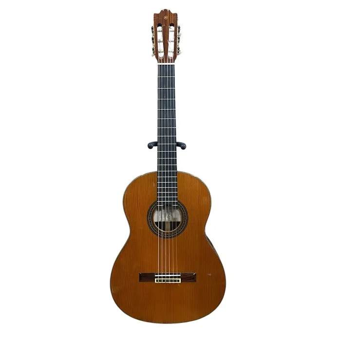 YAMAHA C-300 ヴィンテージ クラシックギター　純正ハードケース Classical Acoustic Guitar Yamaha C-300 Natural Made in Japan
