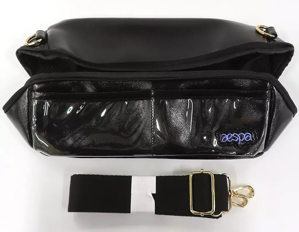 中古】バッグ aespa FANLIGHTスリングポーチ - メルカリ