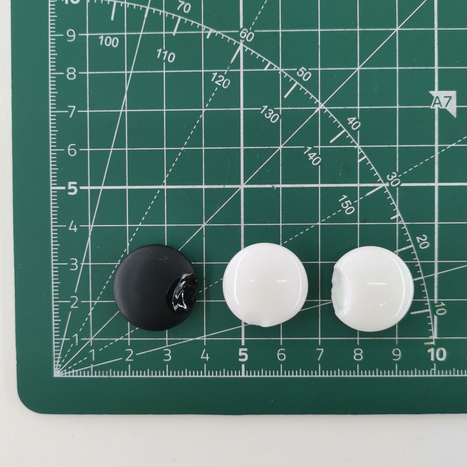 囲碁 碁石 白石180個 黒石179個 ウロコヤ #13406 - メルカリ