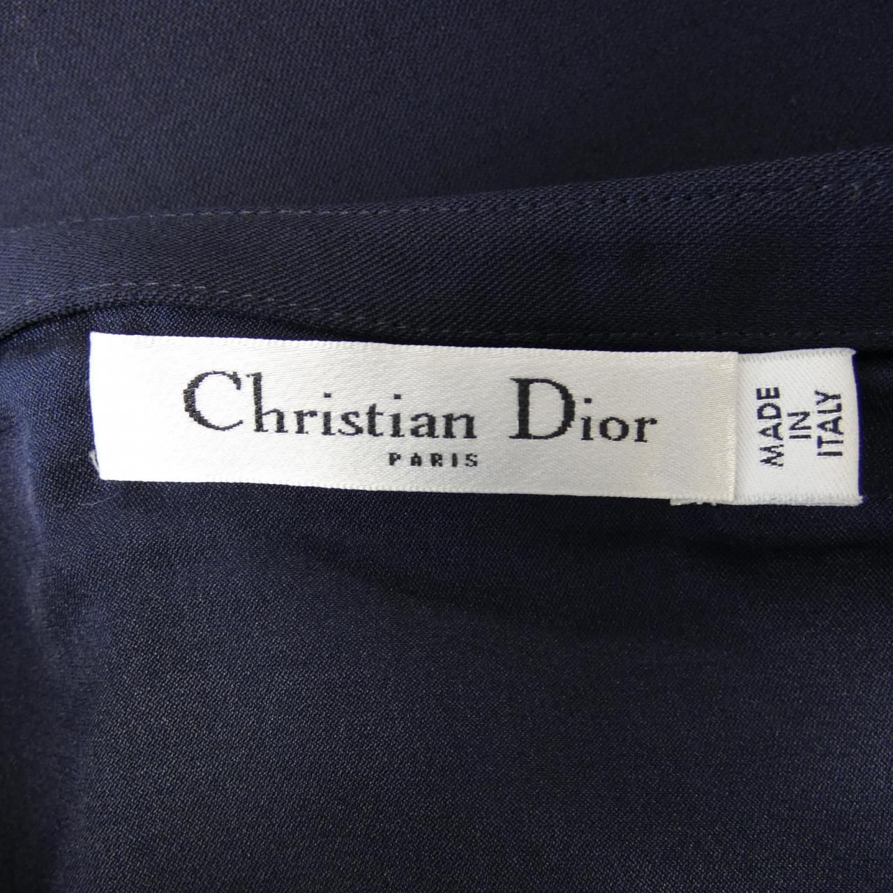 CHRISTIAN DIOR