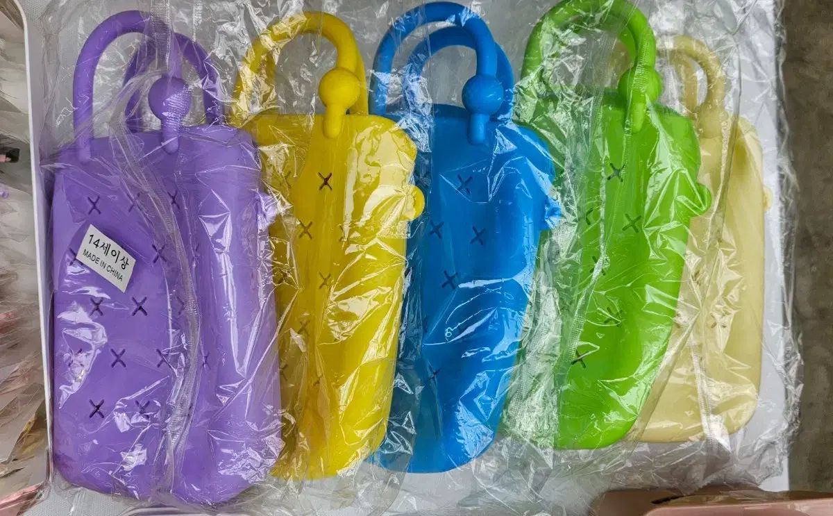 グビッツ DIY シリコン クロスボディバッグ