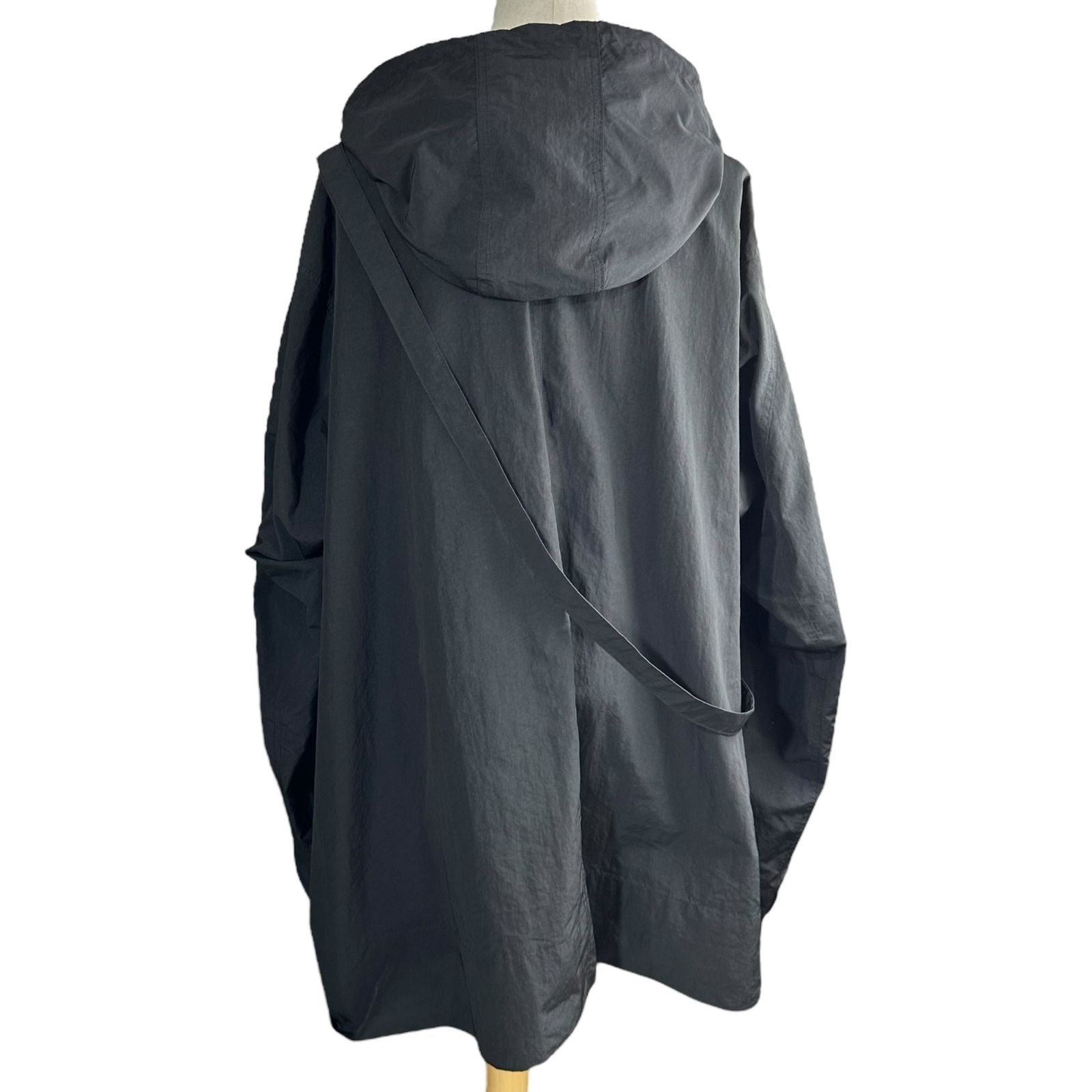 HYEIN SEO(ヘインソ) ANORAK WITH DETACHABLE BAG アノラック 