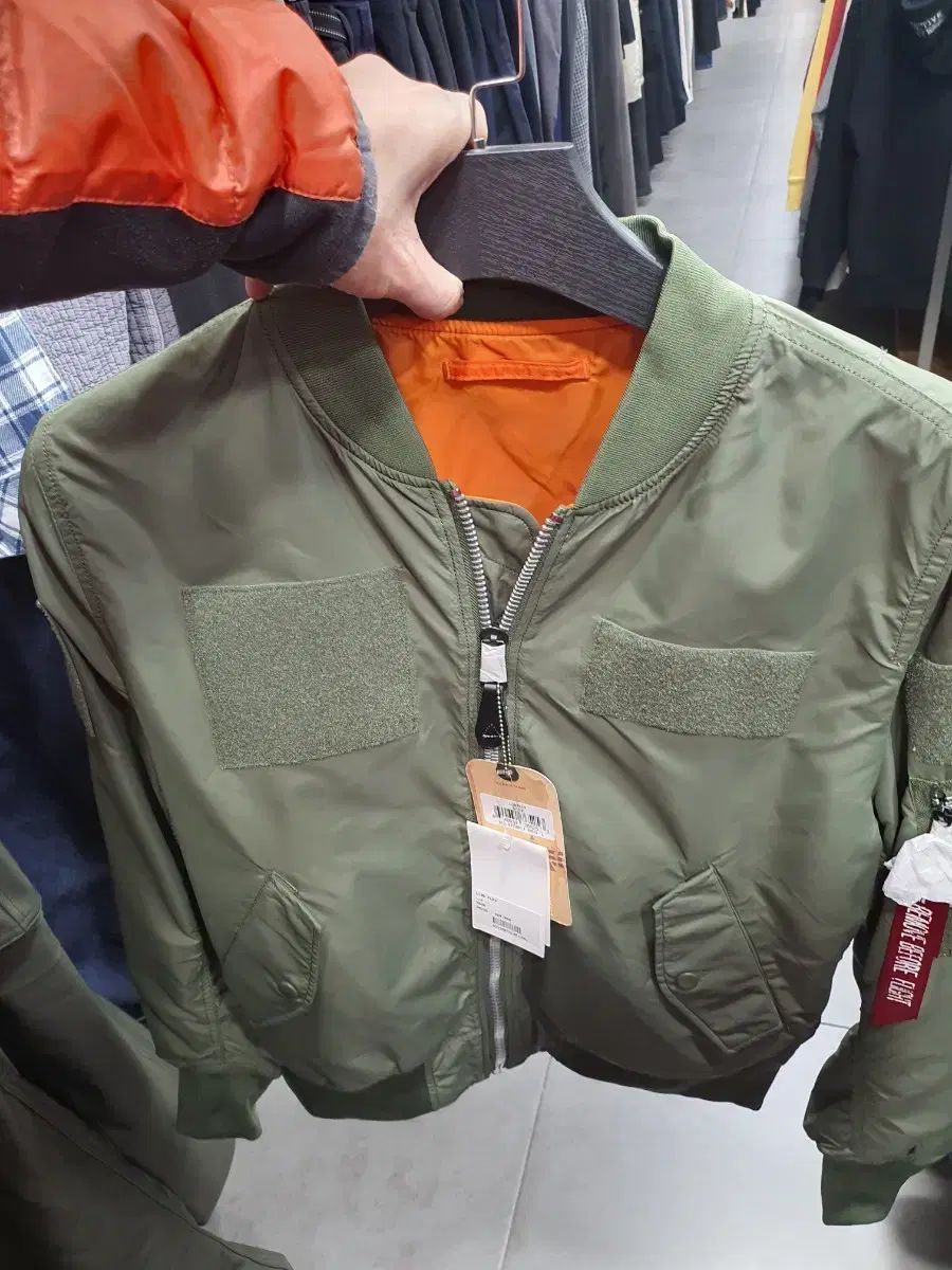 アルファ L ー 2B FLEX ALPHA INDUSTRIES(アルファ インダストリーズ) ジャケット ポート MA-1ジャンパー 通常価格 22 1万ウォン