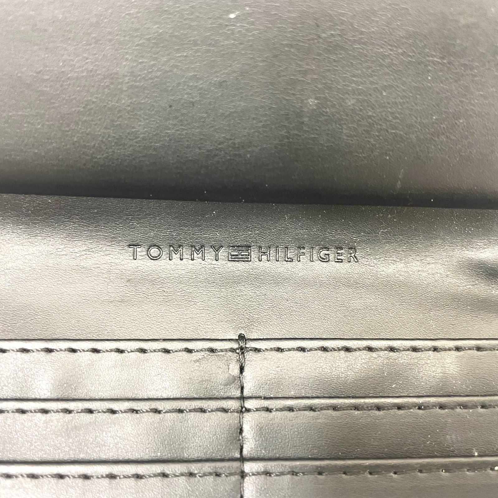 KA2【中古品】TOMMY HILFIGER トミーヒルフィガー長財布 ブラック