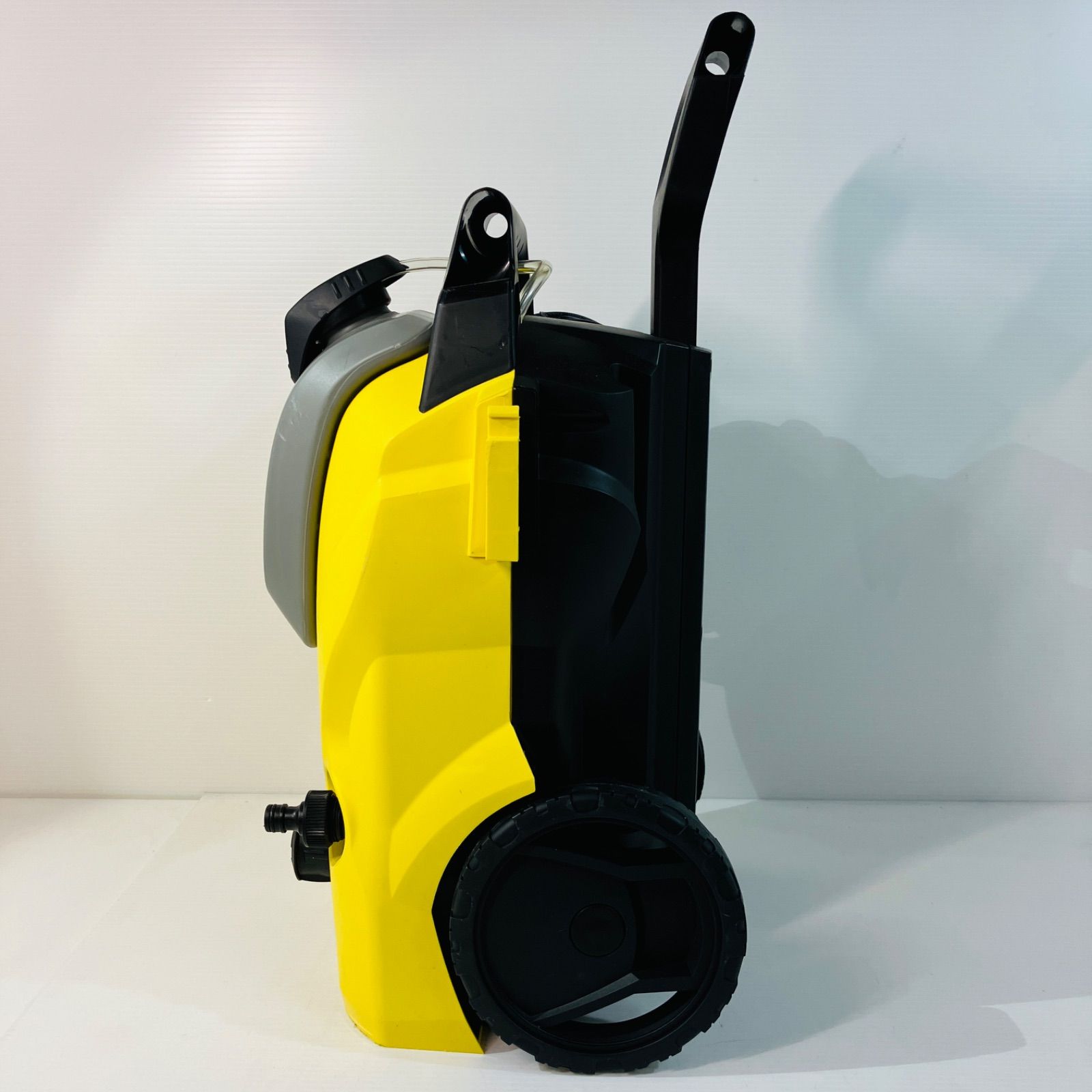 ☆ ケルヒャー KARCHER 家庭用高圧洗浄機 K3 SILENT ケルヒャージャパン株式会社 洗車 壁 車庫 ベランダ 塀 ※本体のみ(欠品有り)  ※東日本のみ使用可能 ※ジャンク品(通電のみ) 中古品 現状品 10.5kg ☆ - メルカリ