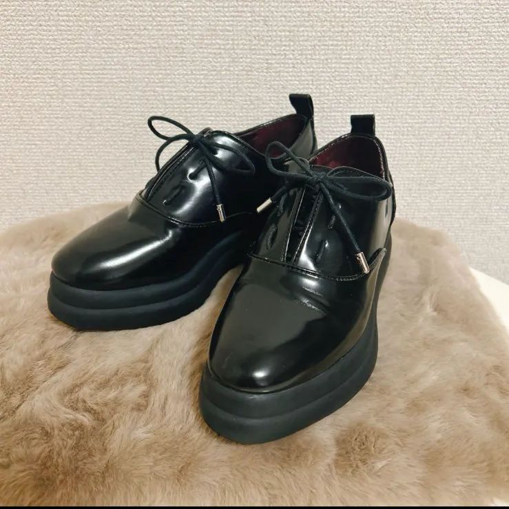 極美品 ZARATRF ザラ レースアップ 厚底 ローファー シューズ 黒
