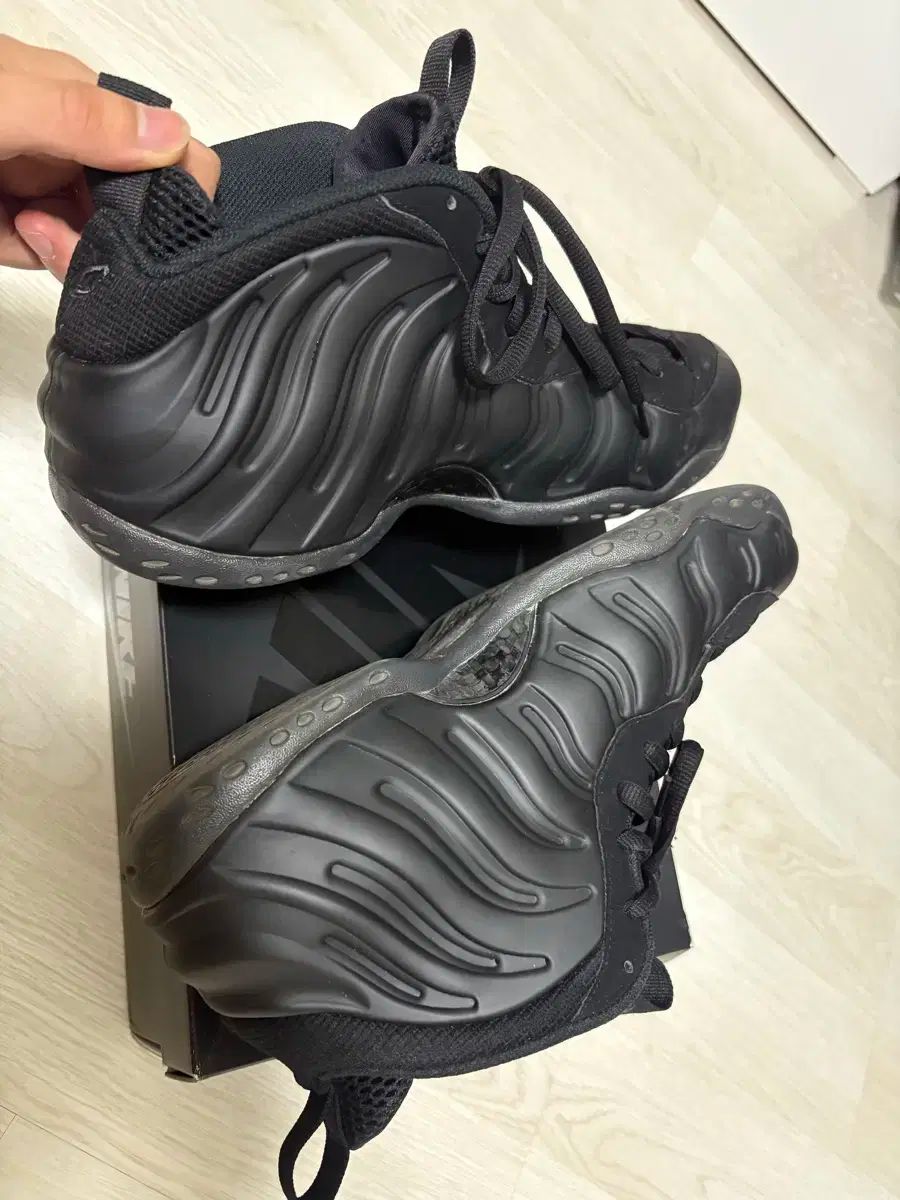  エアフォームポジット アンスラサイト その他 靴