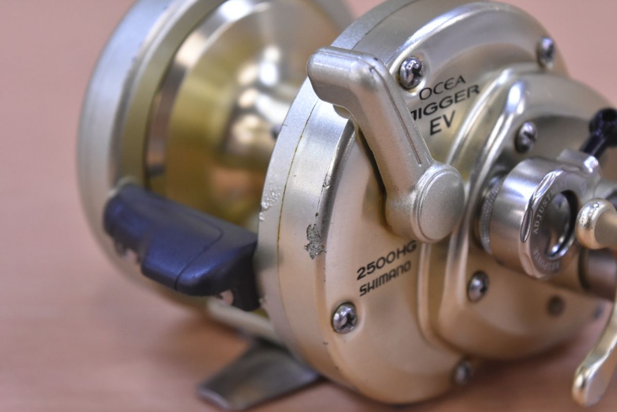 OCEA JIGGER EV 2500PG シルバー Shimano JDM Ocea Jigger Reel