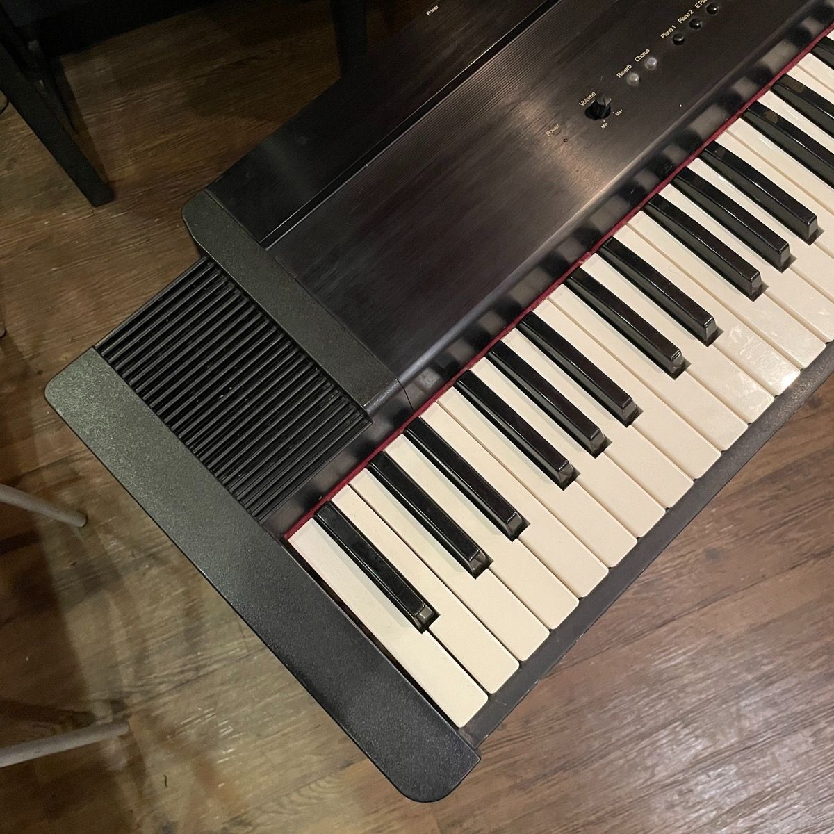 特価日本製ち916Roland DP90 デジタルピアノ 電子ピアノ 2012年製 88鍵盤 ピアノ椅子付き（高さ調節可能） ローランド