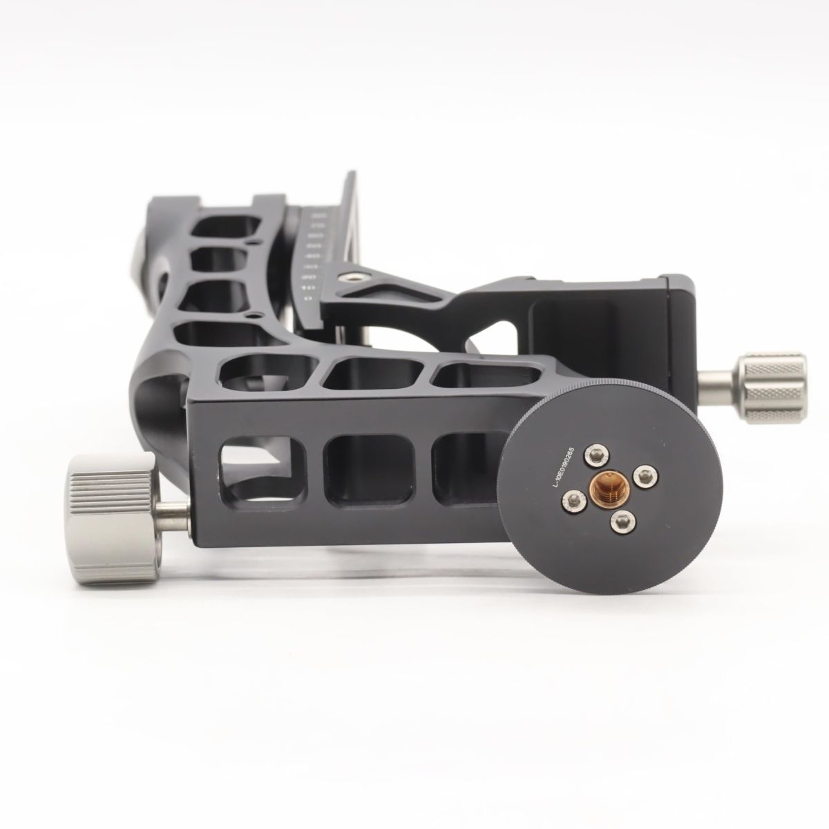 クイックリリースプレート付属