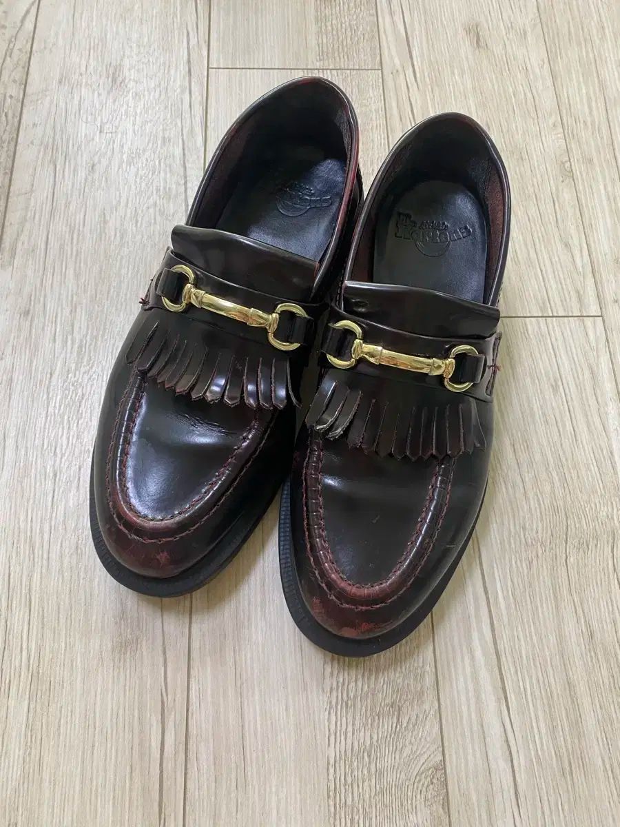 DR. MARTENS ドクターマーチン エイドリアン スナッフル さくらんぼウッド 260