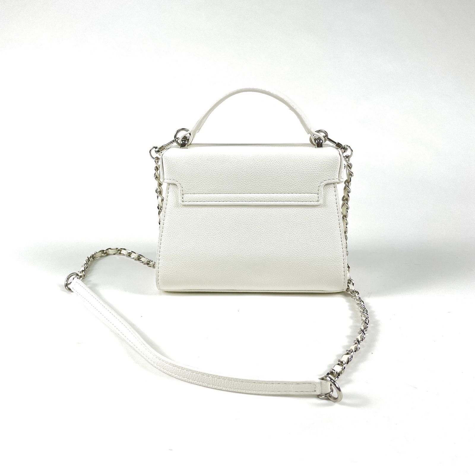 CELFORD スタッズ付きホワイトショルダーバッグ CELFORD（セルフォード）の「限定ビジュースタッズポシェット