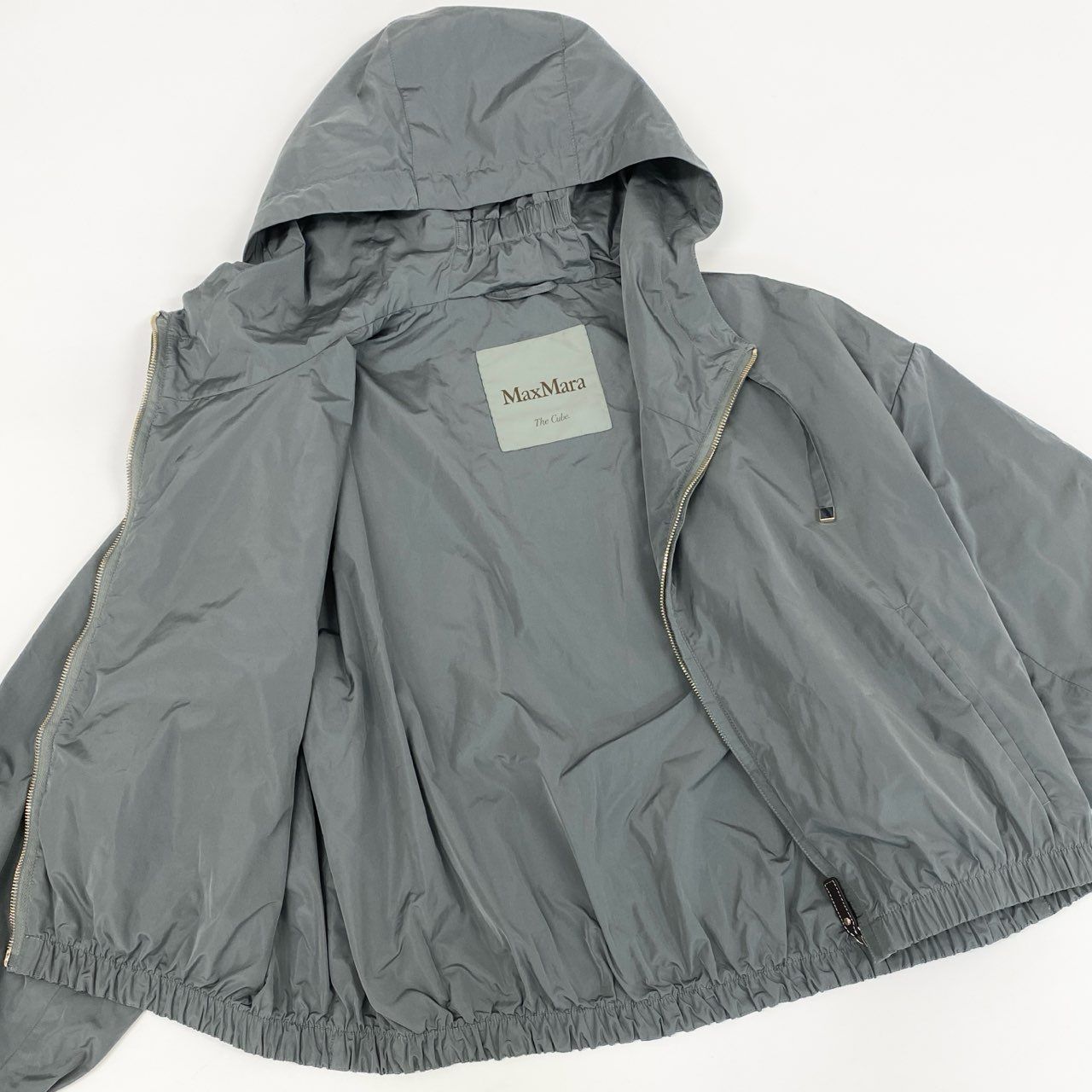 Max Mara - 57h4 Max Mara マックスマーラ The Cube. テクニカル タフタパーカー フーディージャケット サイズ38 グレー系 レディース ライトアウター 羽織 Max Mara - 57h4 Max Mara マックスマーラ The Cube. テクニカル