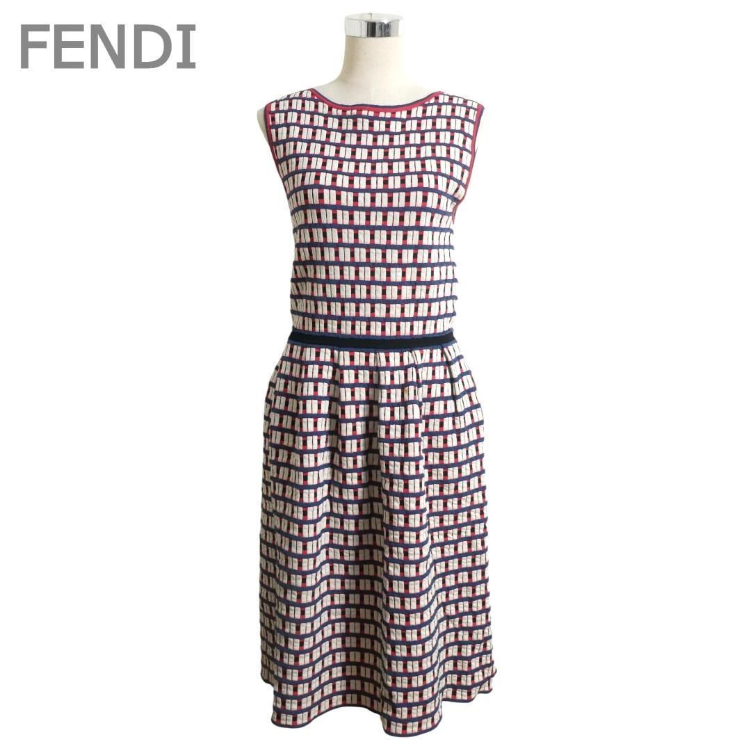 FENDI フェンディ サイズ42 総柄 Aライン 膝丈 ウエストマーク クルーネック ノースリーブ フ ニット ワンピース ドレス マルチ