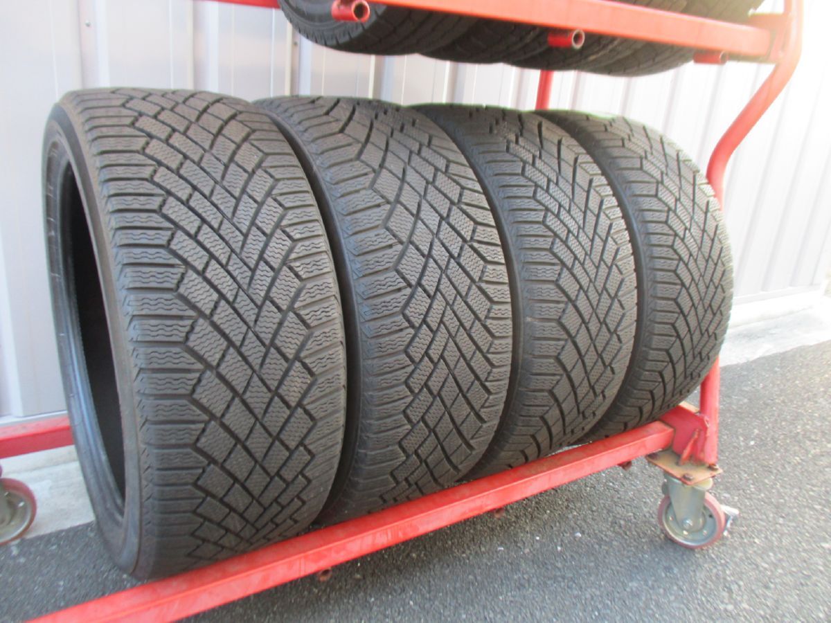 245/40R19 98T XL コンチネンタル Viking Contact7 2019年製 4本 スタッドレス 送料込 T48281114インボイス領収書発行可能