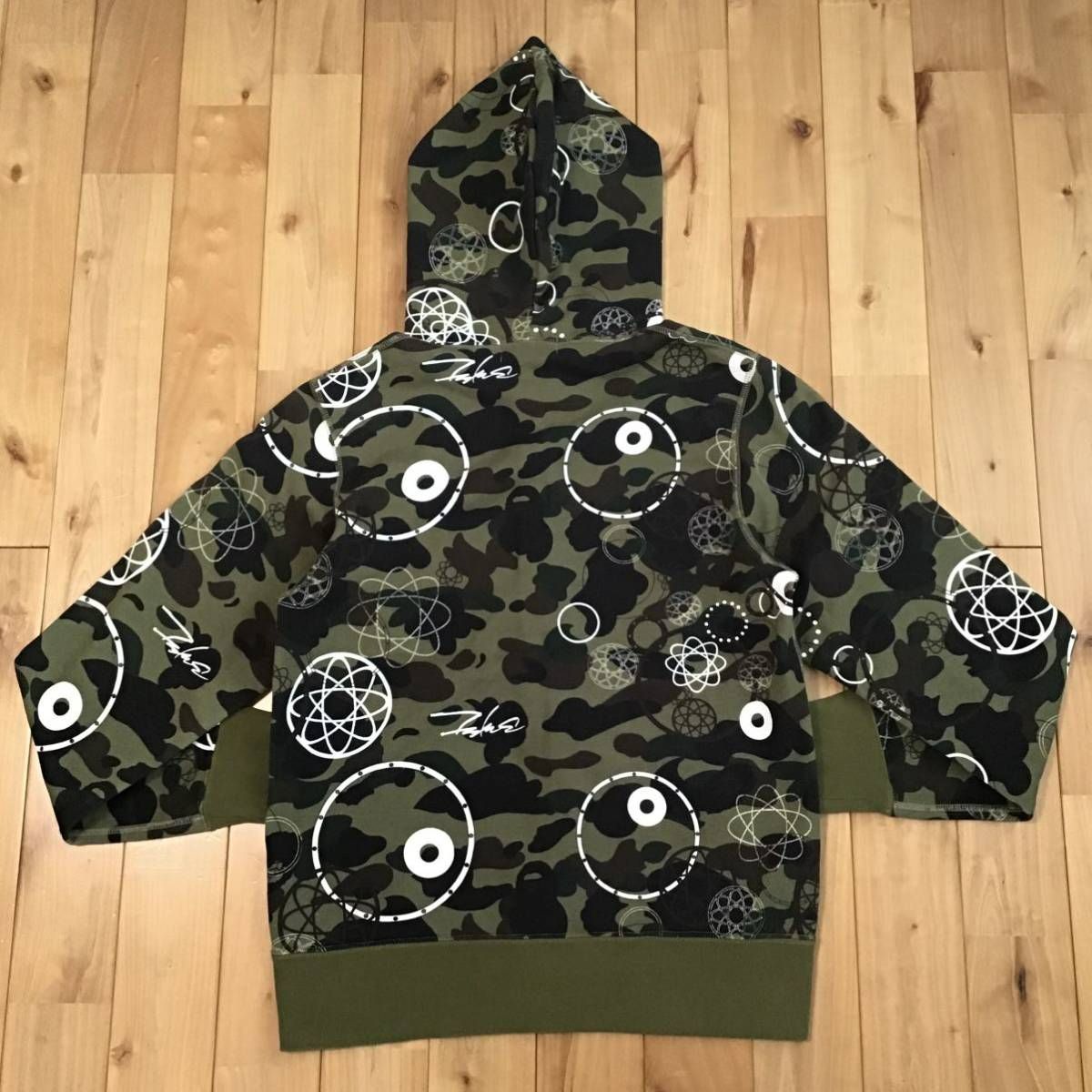 ☆激レア☆ futura × BAPE フルジップ パーカー Mサイズ a bathing ape full zip hoodie エイプ ベイプ  アベイシングエイプ 迷彩 - メルカリ