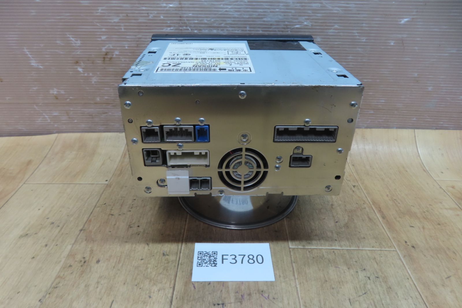 付 F3780 日産純正 リーフ ZE0 25915-3NC0E QY-7204N-E メモリーナビ 地デジTVフルセグ内蔵 CD再生OK 本体のみ BRIGHTFACE_UK