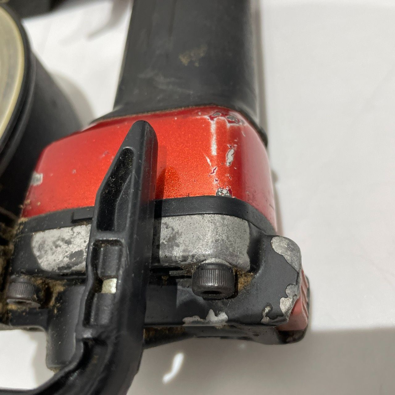 高圧エアビス打機