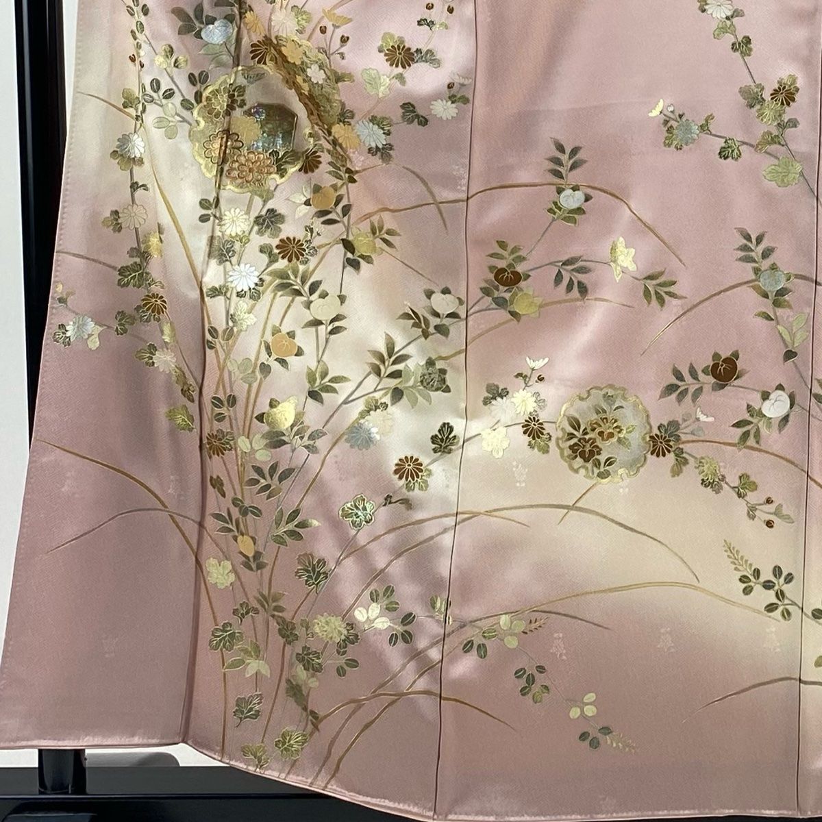 バイセル 着物 美品 名品 付下げ 薄緑 雪輪 花丸文 花びら 金糸 袋帯セット 正絹 159cm Mサイズ ☆☆☆☆ 訪問着 身丈157.5cm 裄丈63.5cm S 袷 雪輪 秋草 螺鈿 金銀彩 薄ピンク