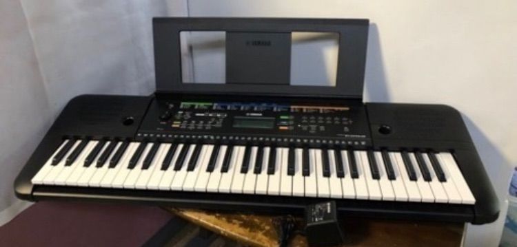 引き取りに来れる方限定】ヤマハキーボード