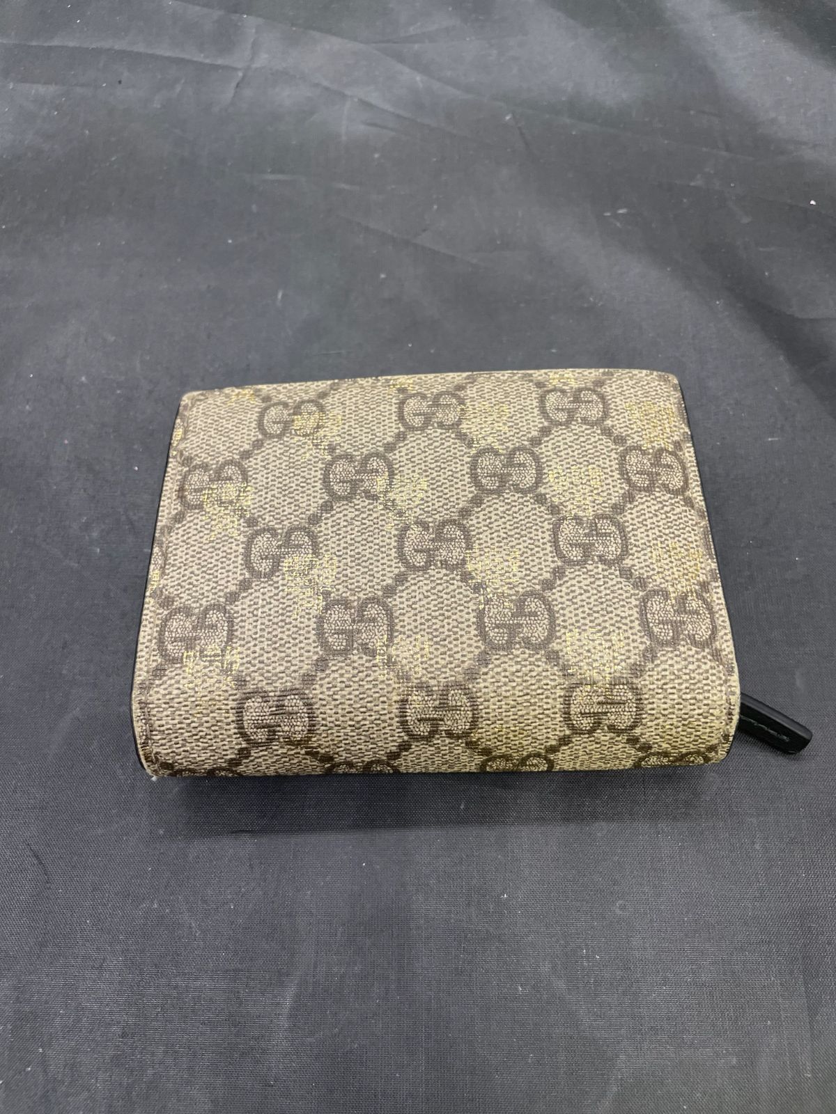 グッチ GGスプリーム 二つ折り財布