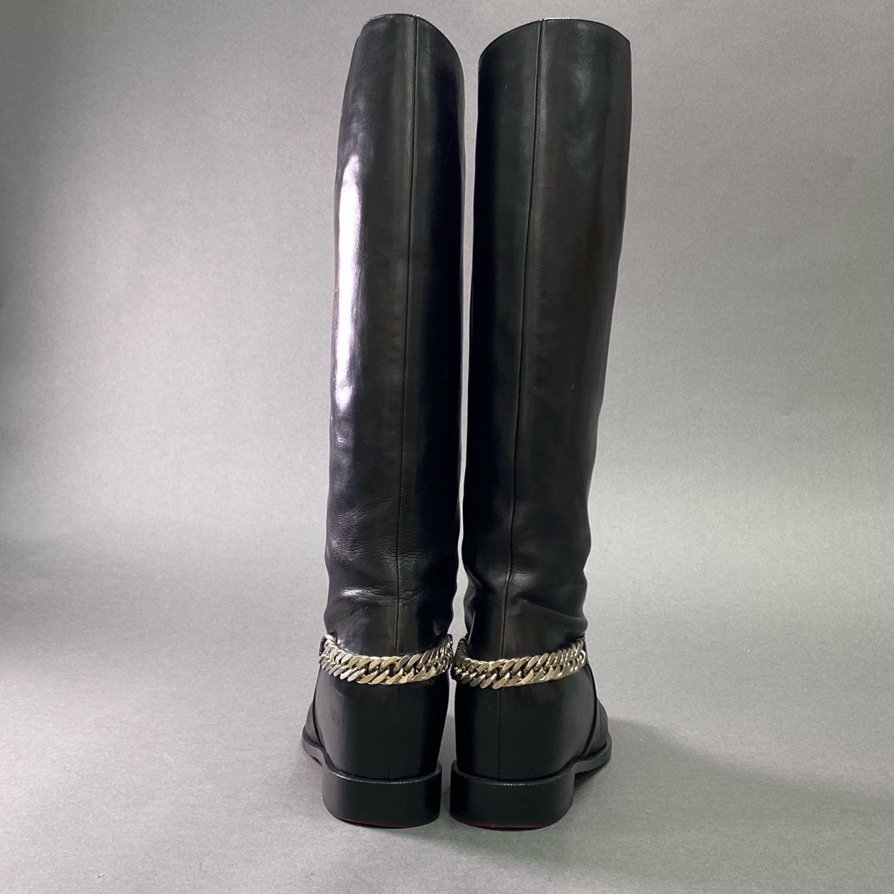 Christian Louboutin ブラックブーティ Christian Louboutin ブラックブーティ 【公式通販】