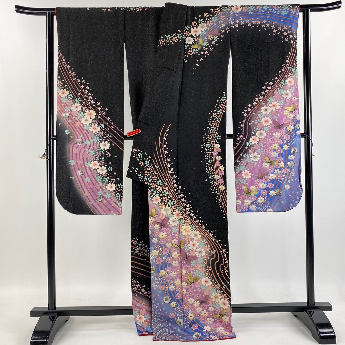 振袖 身丈167.5cm 裄丈66cm M 袷 蝶 花柄 金糸 銀通し 黒 正絹