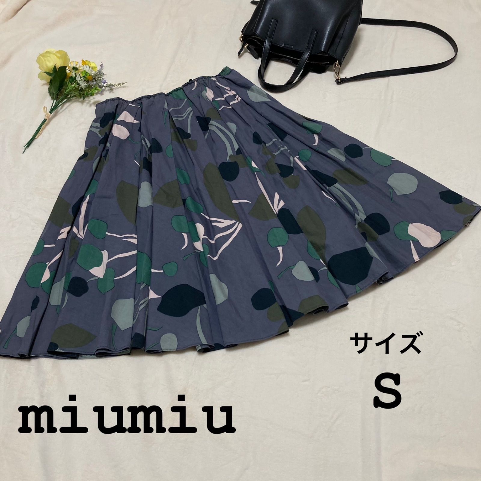 MIU MIUミュウミュウ 総柄スカート ウエストゴム 膝丈 グレー S