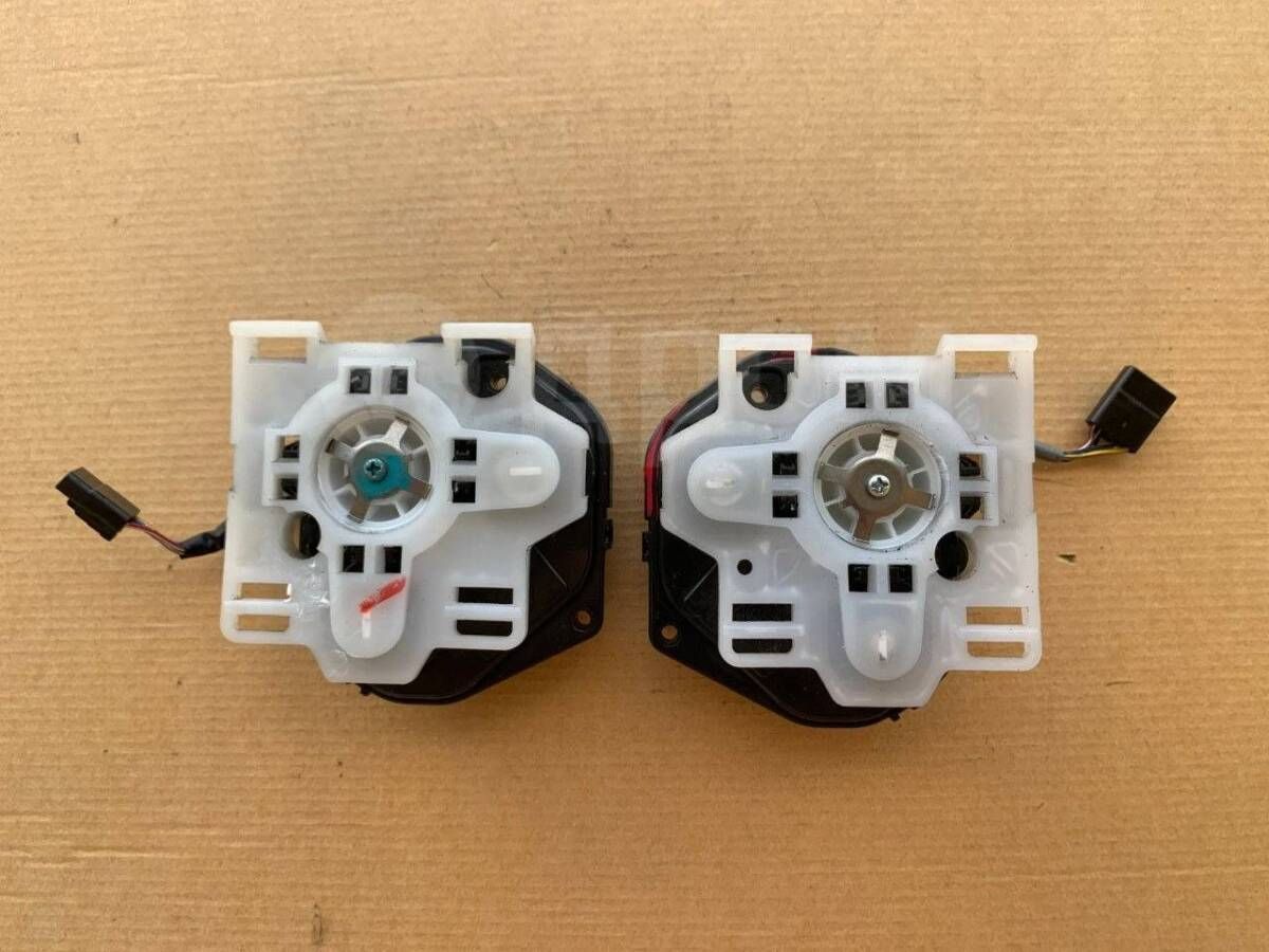 新品 トヨタ純正 100 ランドクルーザー ドアミラー アクチュエータ  